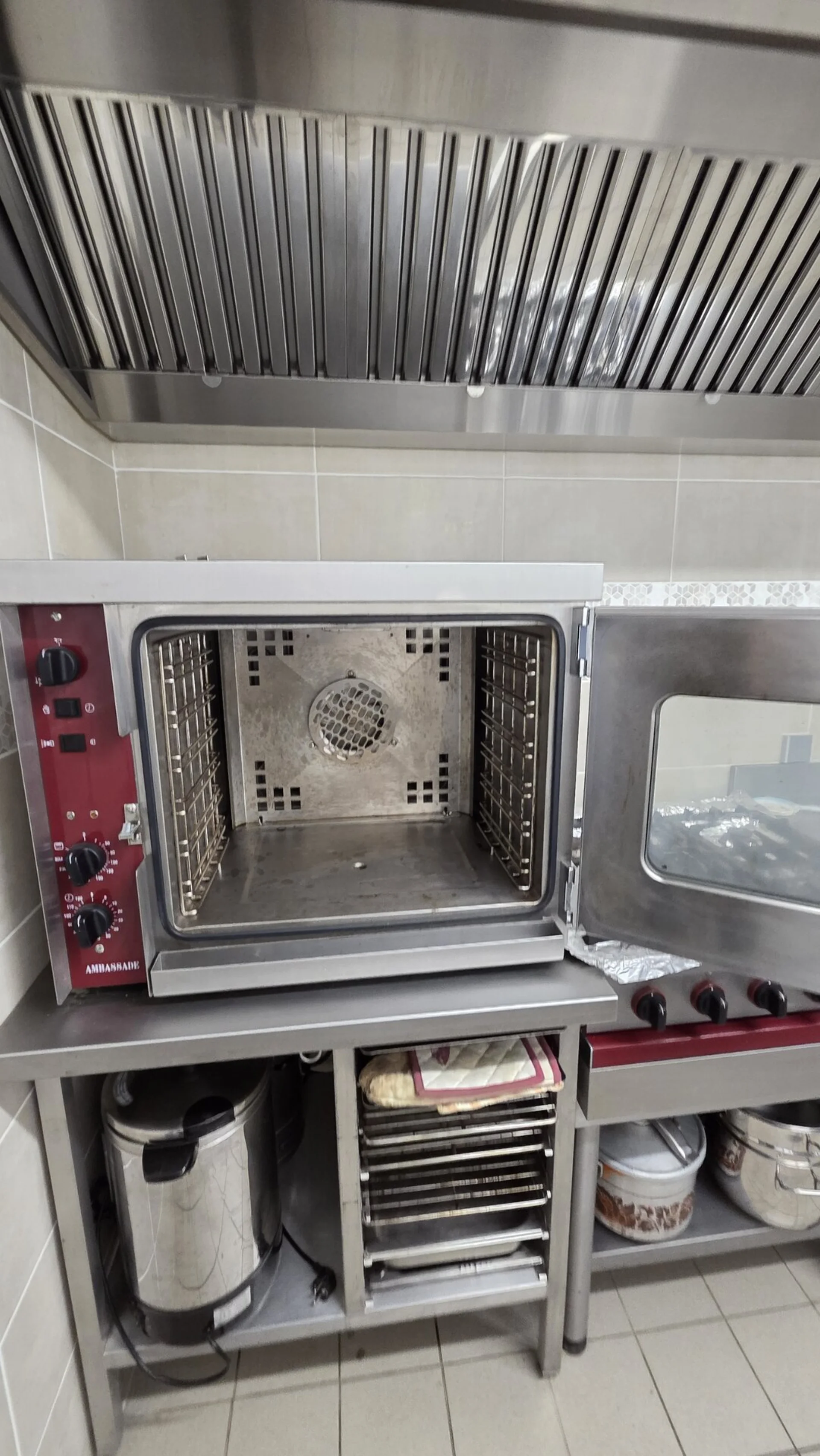 Cuisine aménagée pour séjours en groupe - Domaine de l'Entre-Deux Plévenon Bretagne