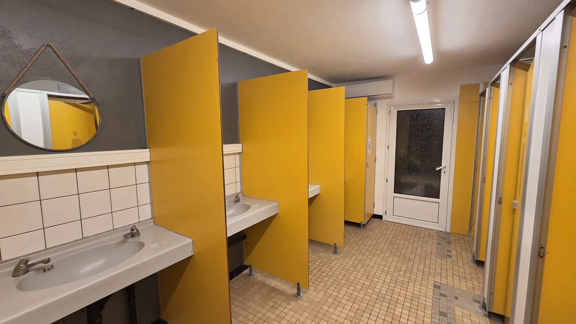 Installations sanitaires groupes Domaine Entre-Deux - Domaine de l'Entre-Deux Plévenon Bretagne