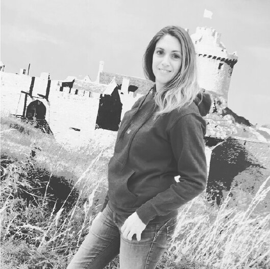 Elodie - Sœur d'Aurore, spécialiste wedding et renfort du Domaine de l'entre-deux en Bretagne